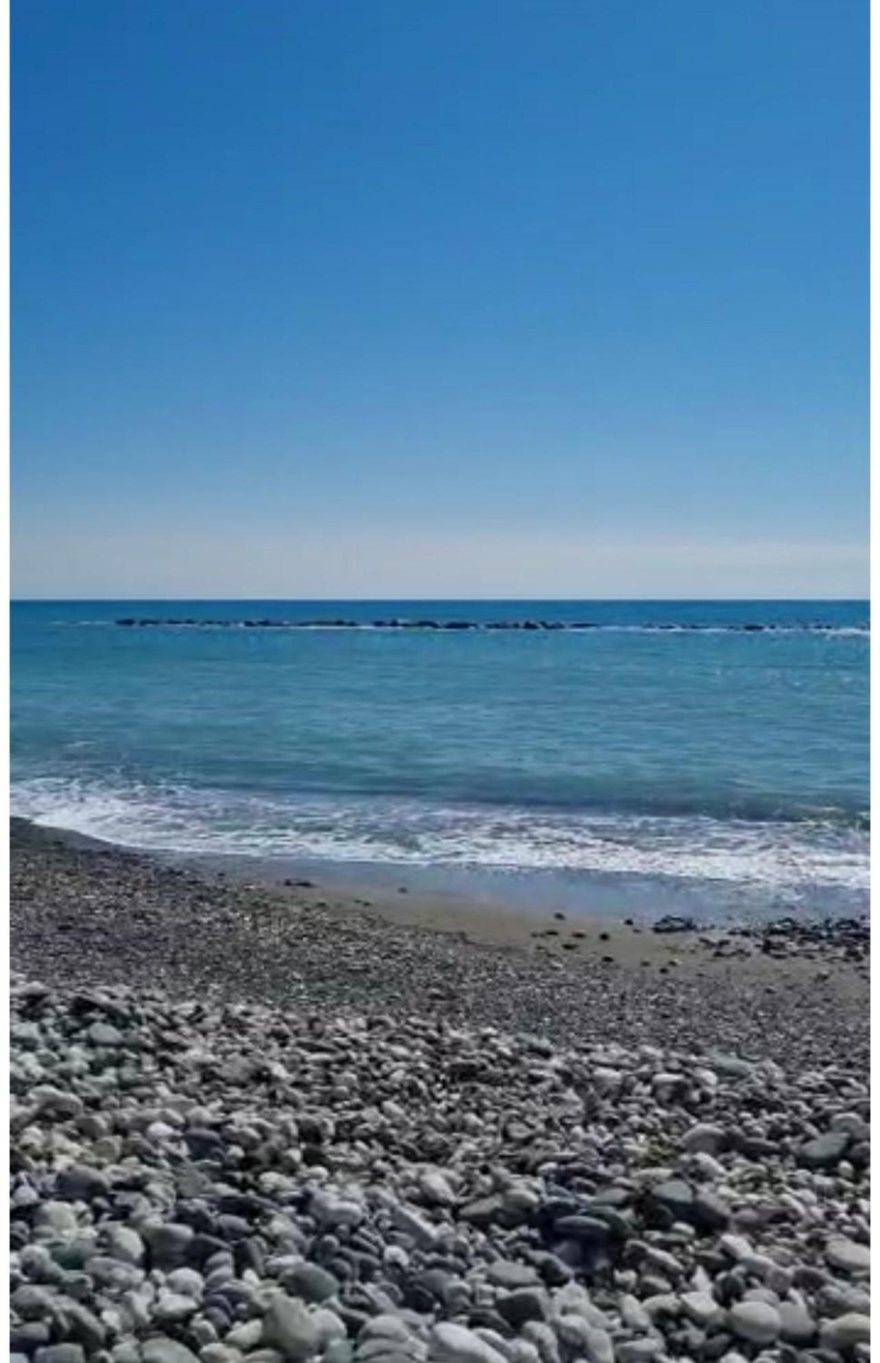 Zygi Beachfront Villa Buitenkant foto